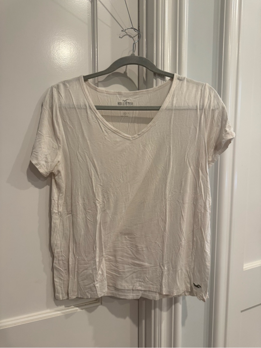 Hollister Easy T-Shirt — Cream with Gray Logo